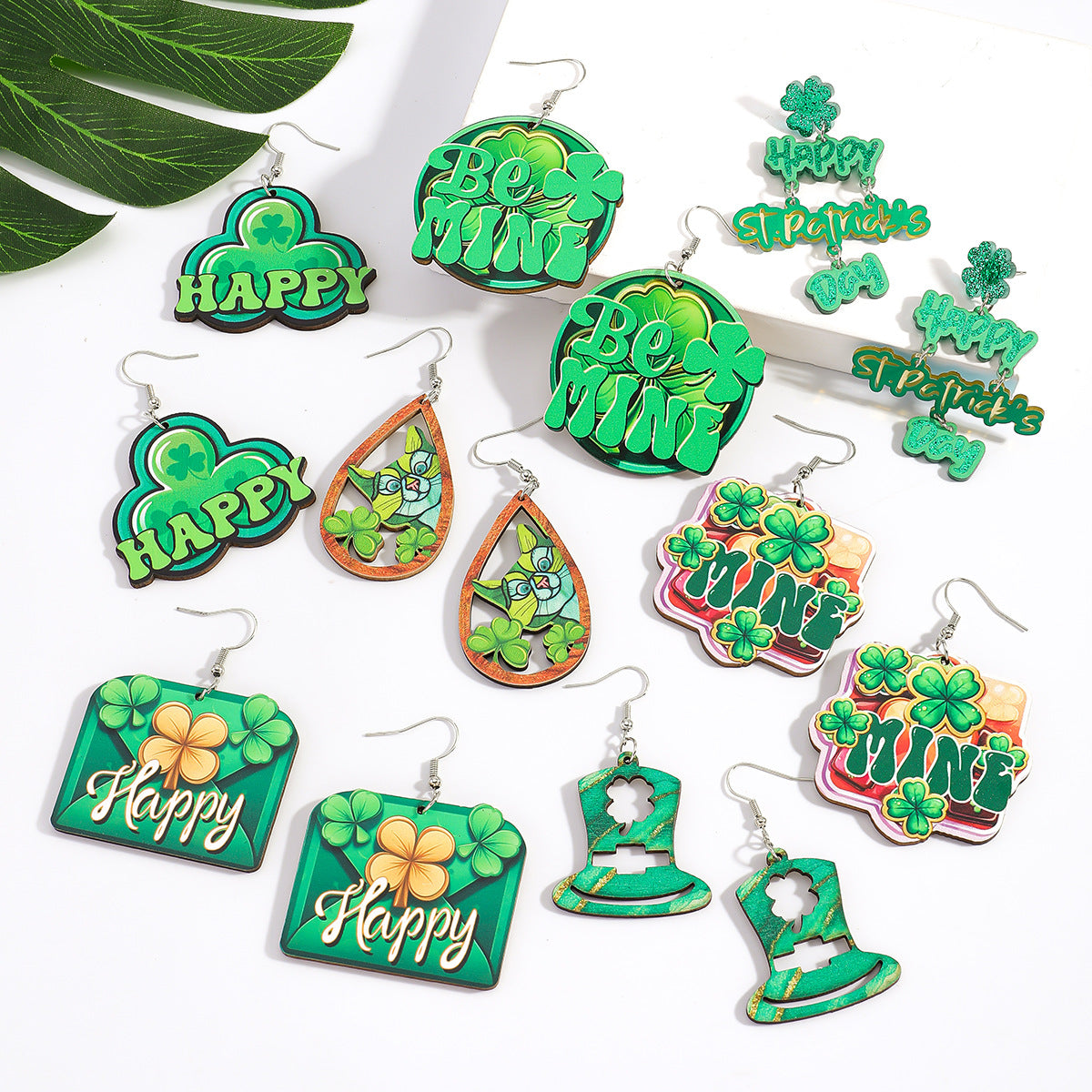 Wholesale Wooden St.  Patrick' s Day Shamrock Earrings
