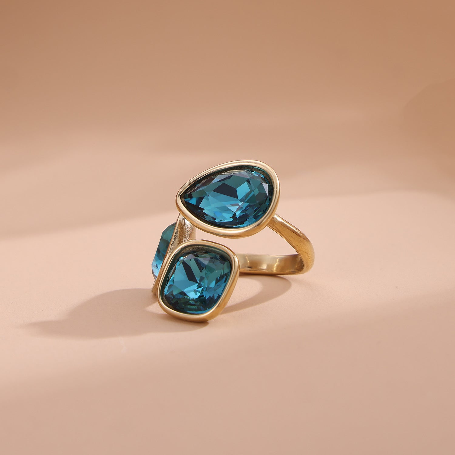 Wholesale Colorful titanium steel 18K gold-plated open water droplet square ring