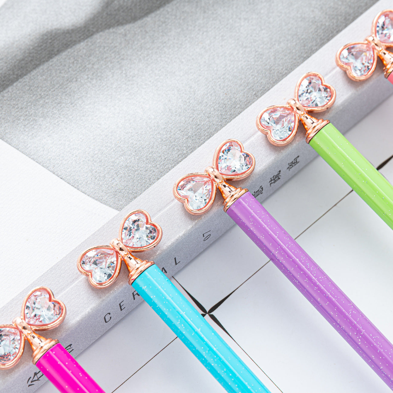 Wholesale Bow ball point pen cartoon cute high color value diamond crystal pen
