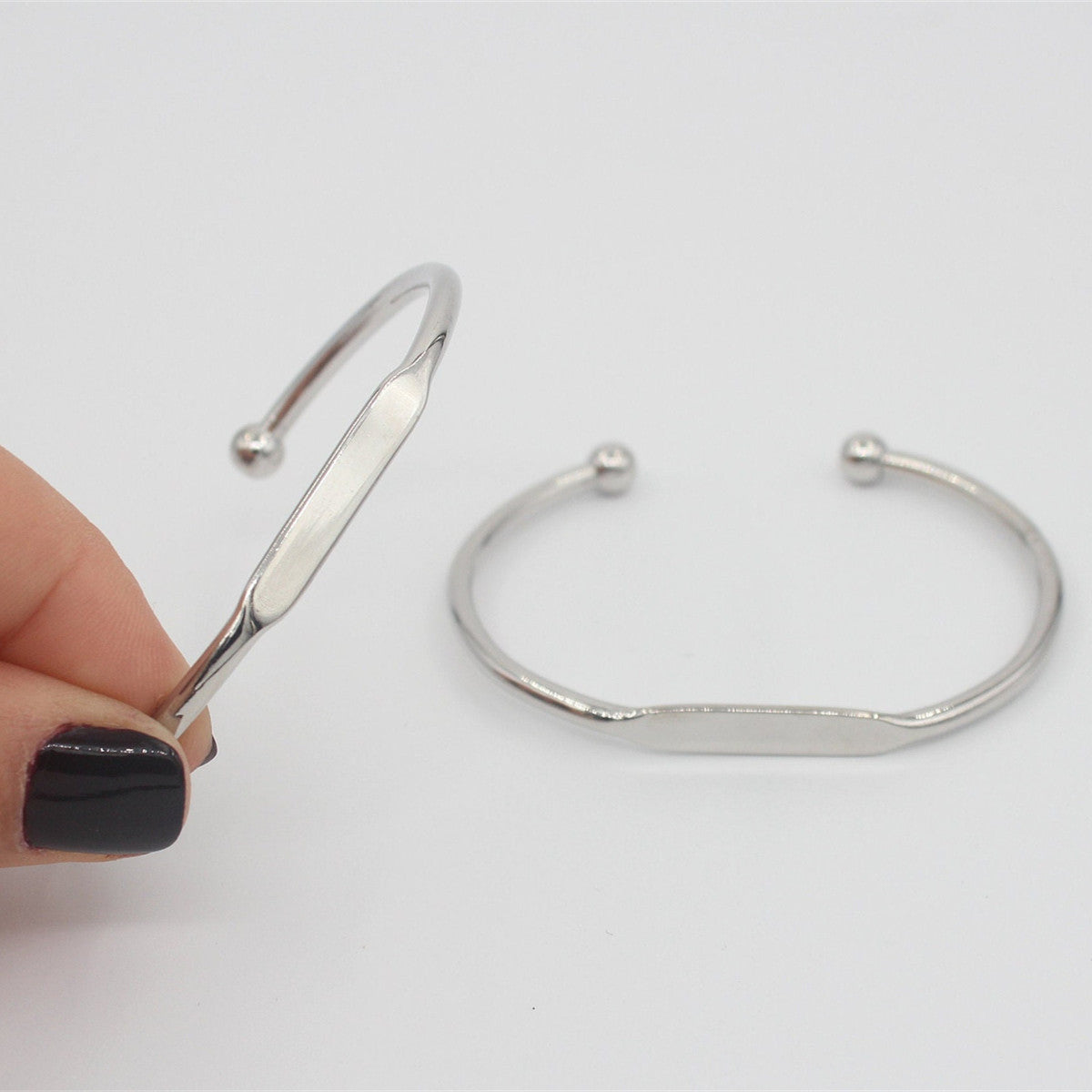 Bracciale con apertura a forma di C in acciaio inossidabile all'ingrosso