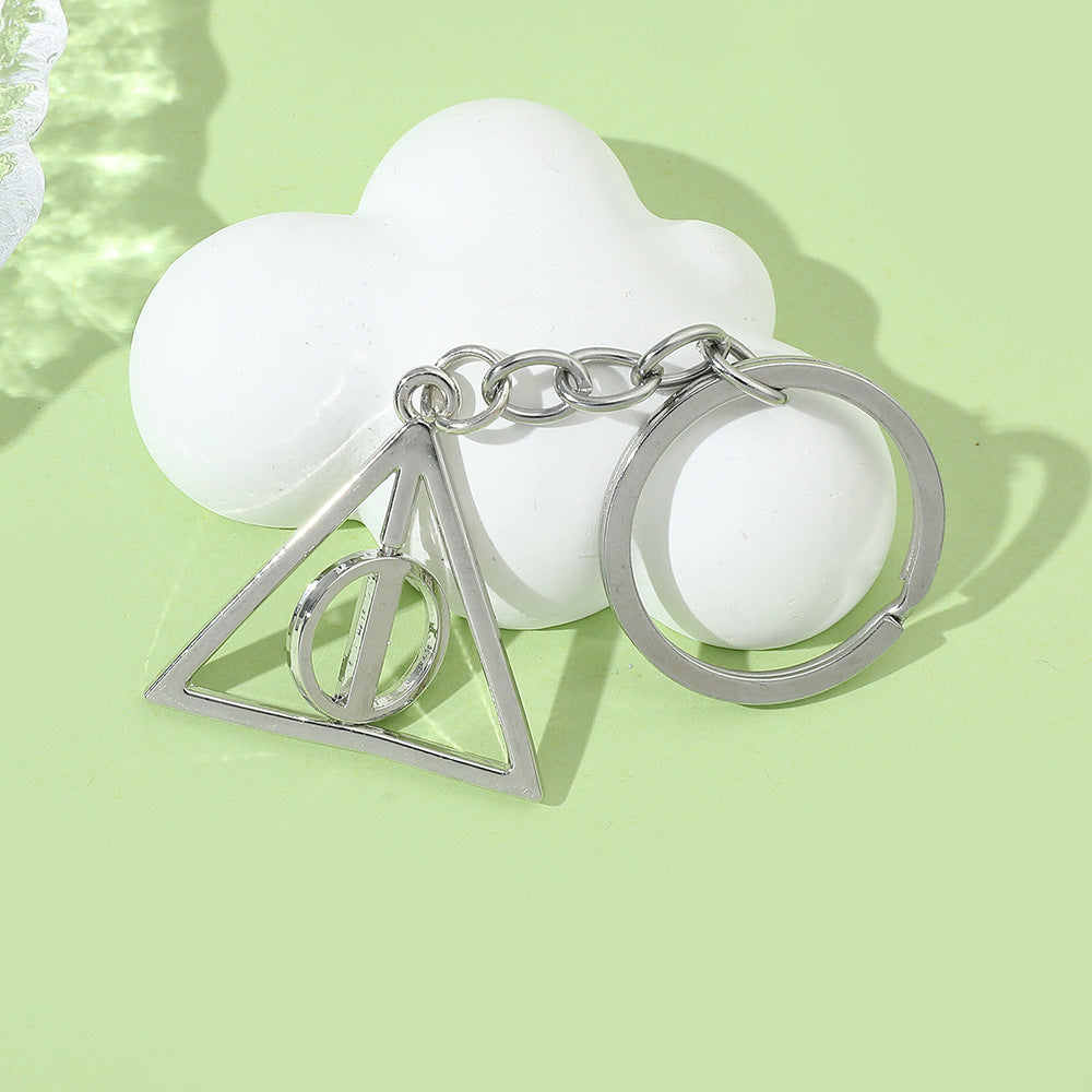 Wholesale 5pcs Fashionable and creative keychains