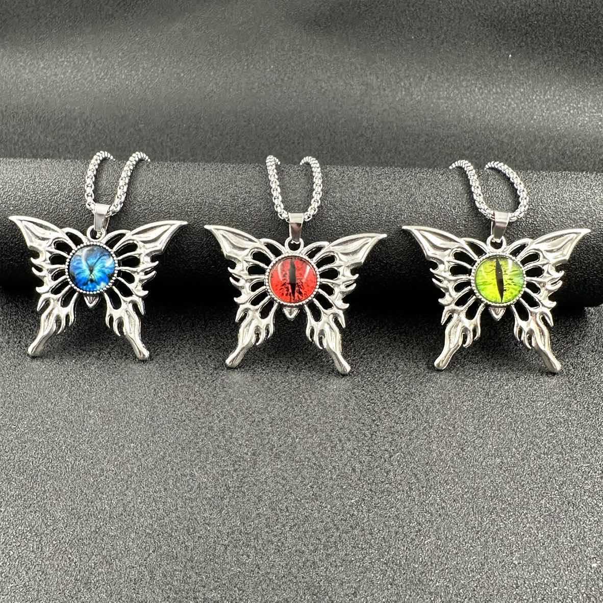 Wholesale Retro Devil' s Eye Butterfly Pendant Necklace for Men,  Zinc Alloy,  Boutique Resale