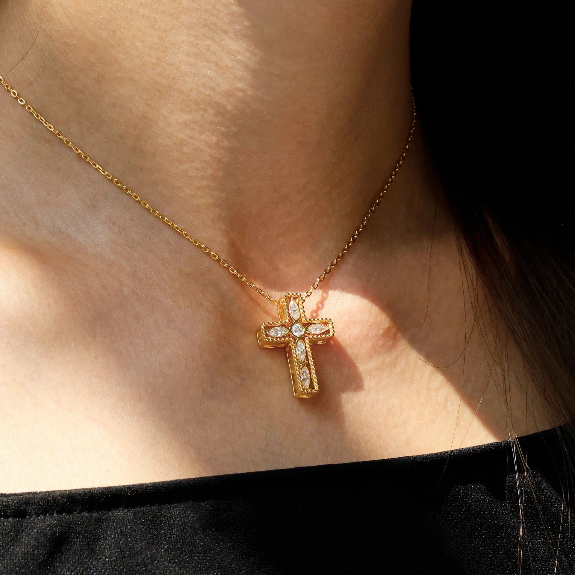 Wholesale  Micro-inlaid Zircon 18k Gold Detachable Combination Cross Pendant Necklace