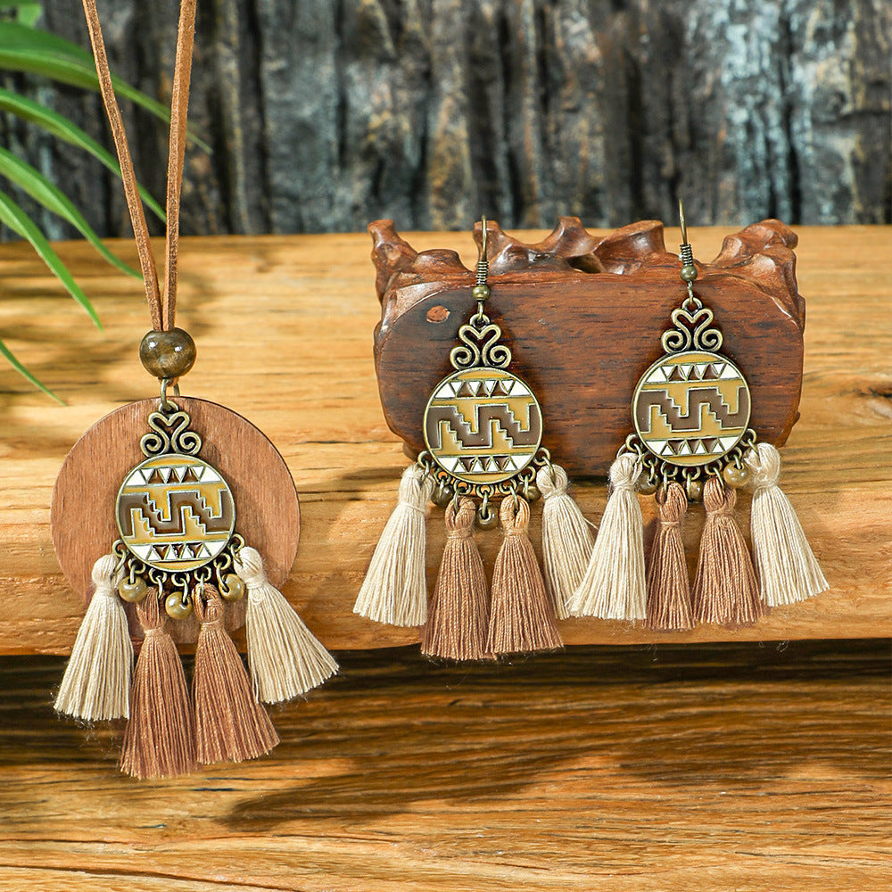 Wholesale Alloy Bohemian Handmade Braided Tassel Earrings Retro Ethnic Style Fashion Accessory