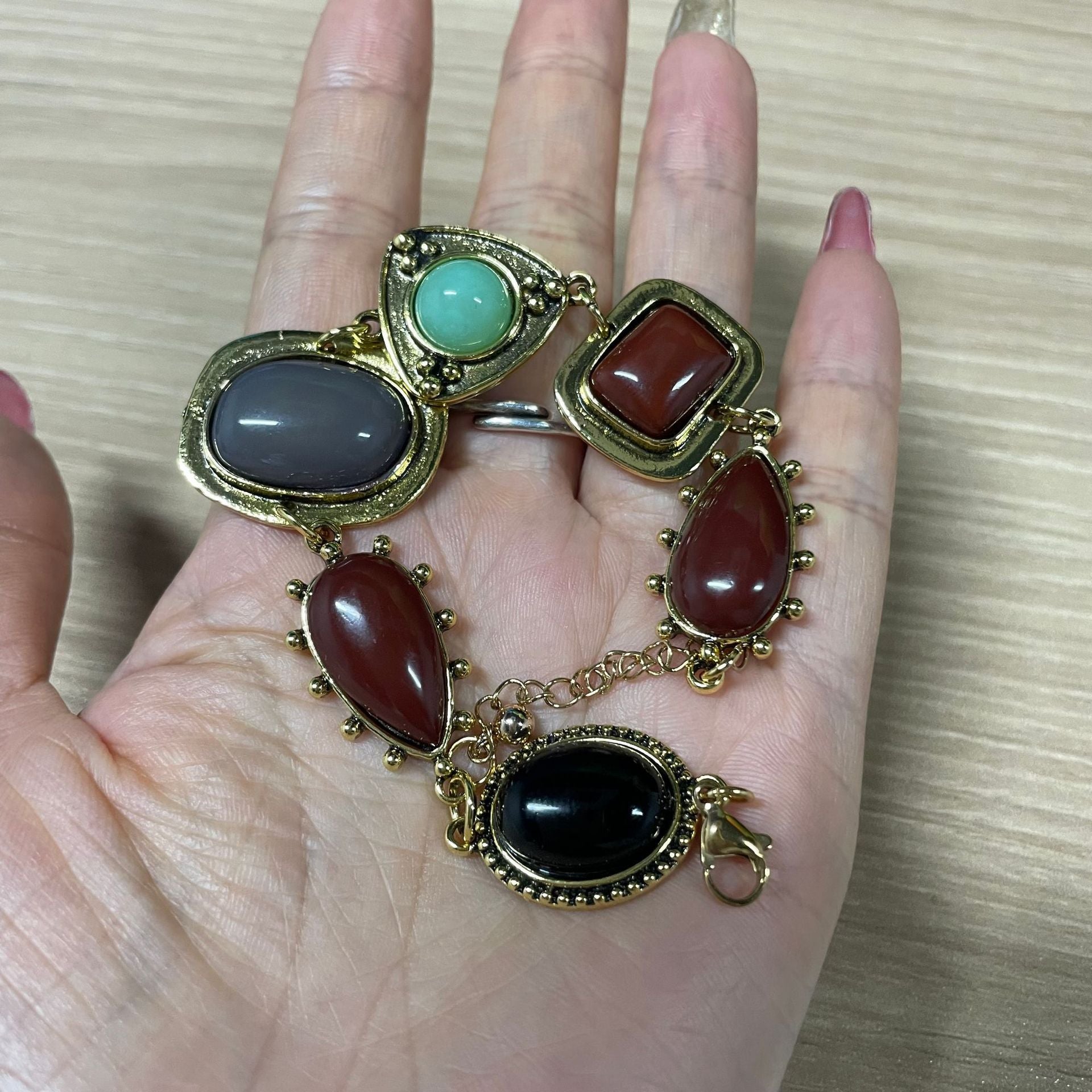 Wholesale Retro Bohemian Women S Fashion Bracelet With Resin Gemstone Inlay Everyday Wear Jewelry Accessory