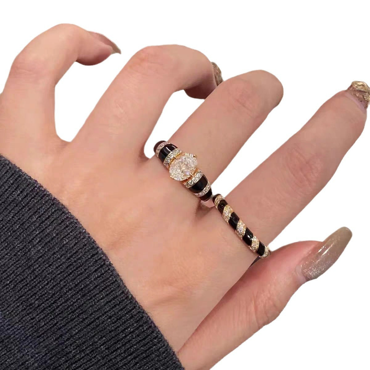 Wholesale Light Luxury Drip Glaze Black and White Enamel Dopamine Rings Luxury Rings ACC-RS-Qichuang001