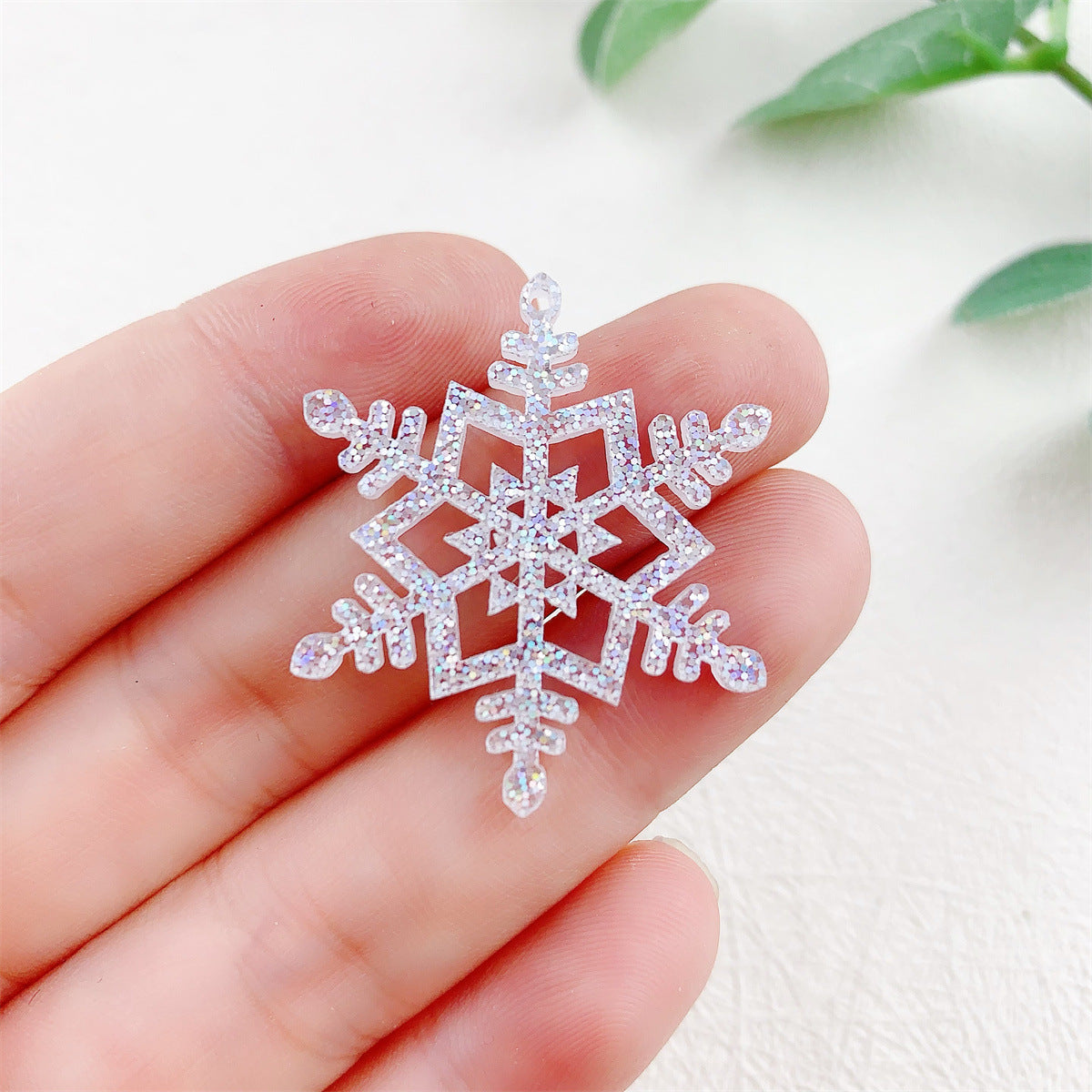 Wholesale 10pcs Acrylic Glitter Snowflake Christmas Pendant