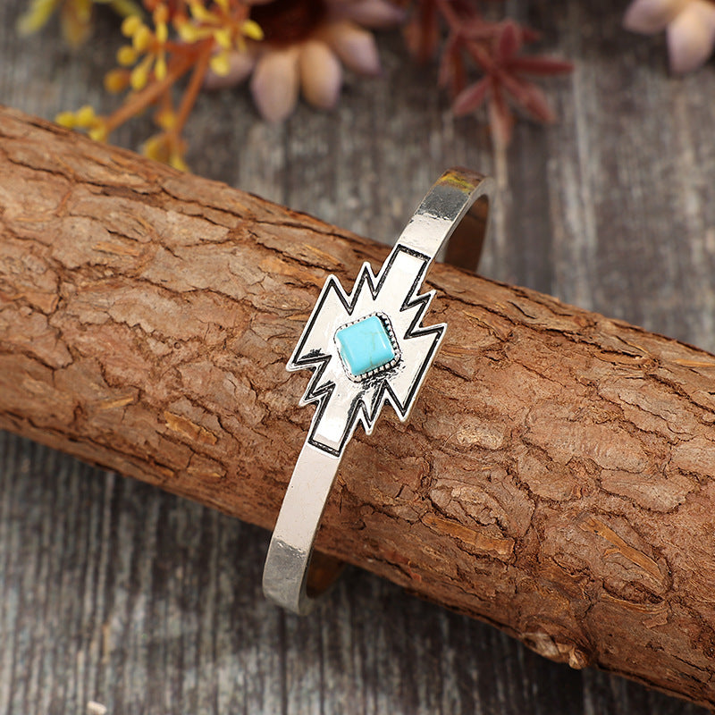 Wholesale Bohemian vintage-inspired geometric shape with synthetic turquoise opening adjustable bracelet