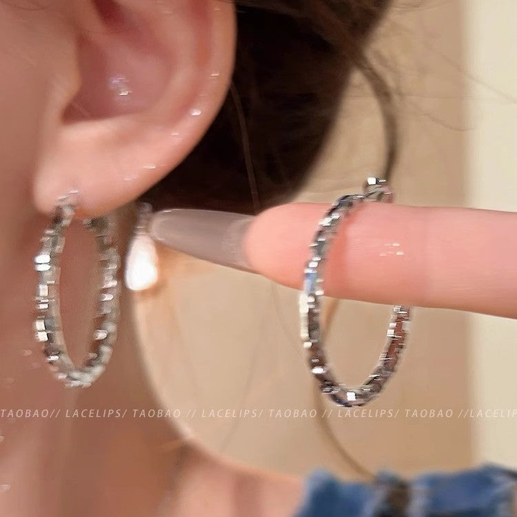 Wholesale  Broken Silver Circle Earrings