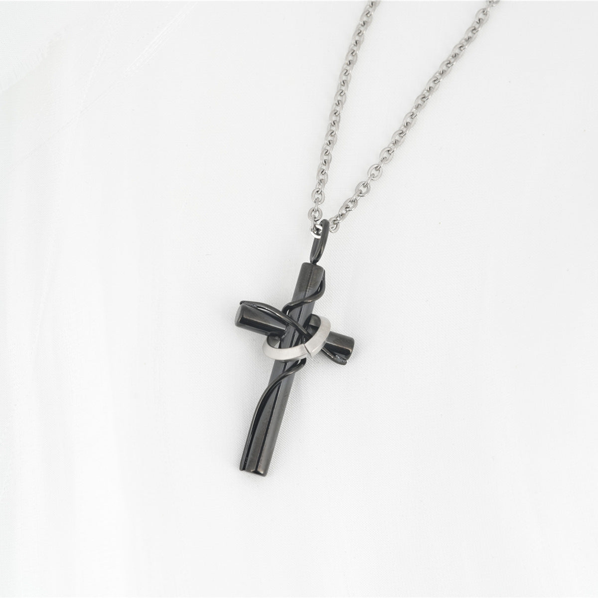 Wholesale creative titanium steel men's cross necklace