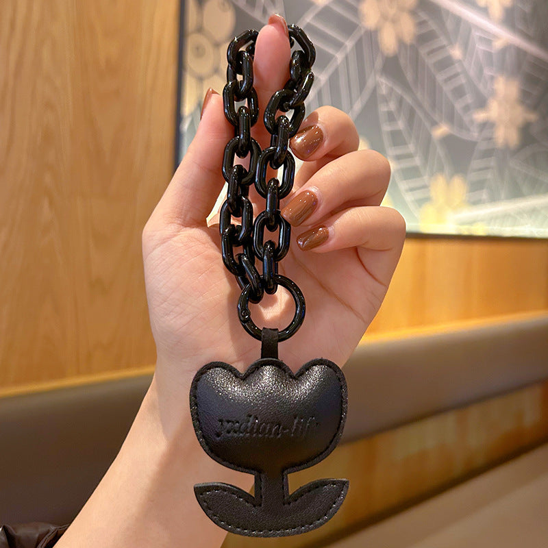 Wholesale Stylish Dark Iron Chain Heart Leather Bag Charm Keychain Couple Birthday Gift Boutique Fashion Accessory