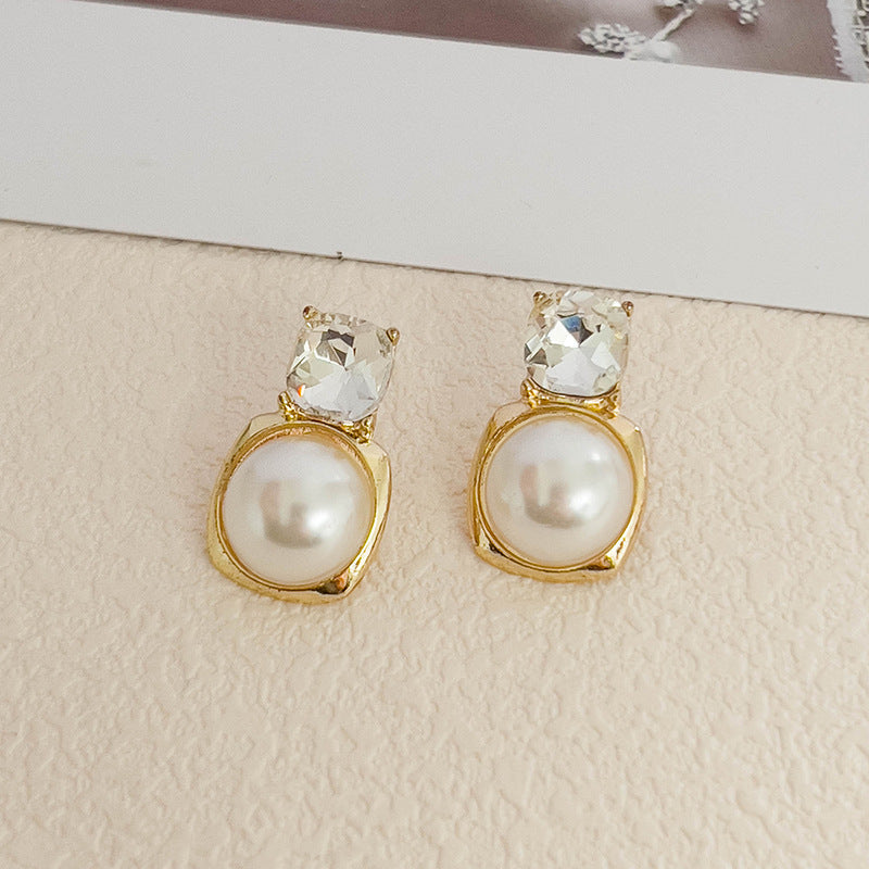 Wholesale Retro Simple Light Luxury Earrings ACC-ES-XiaoCheng006