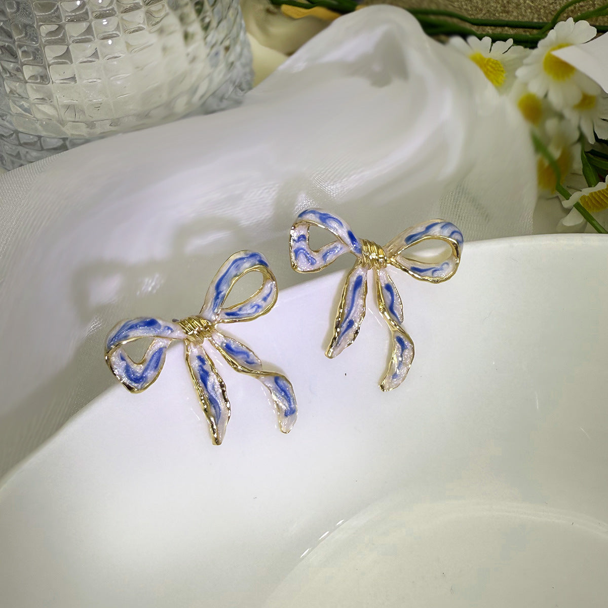 Wholesale elegant enamel colored brushed bow earrings