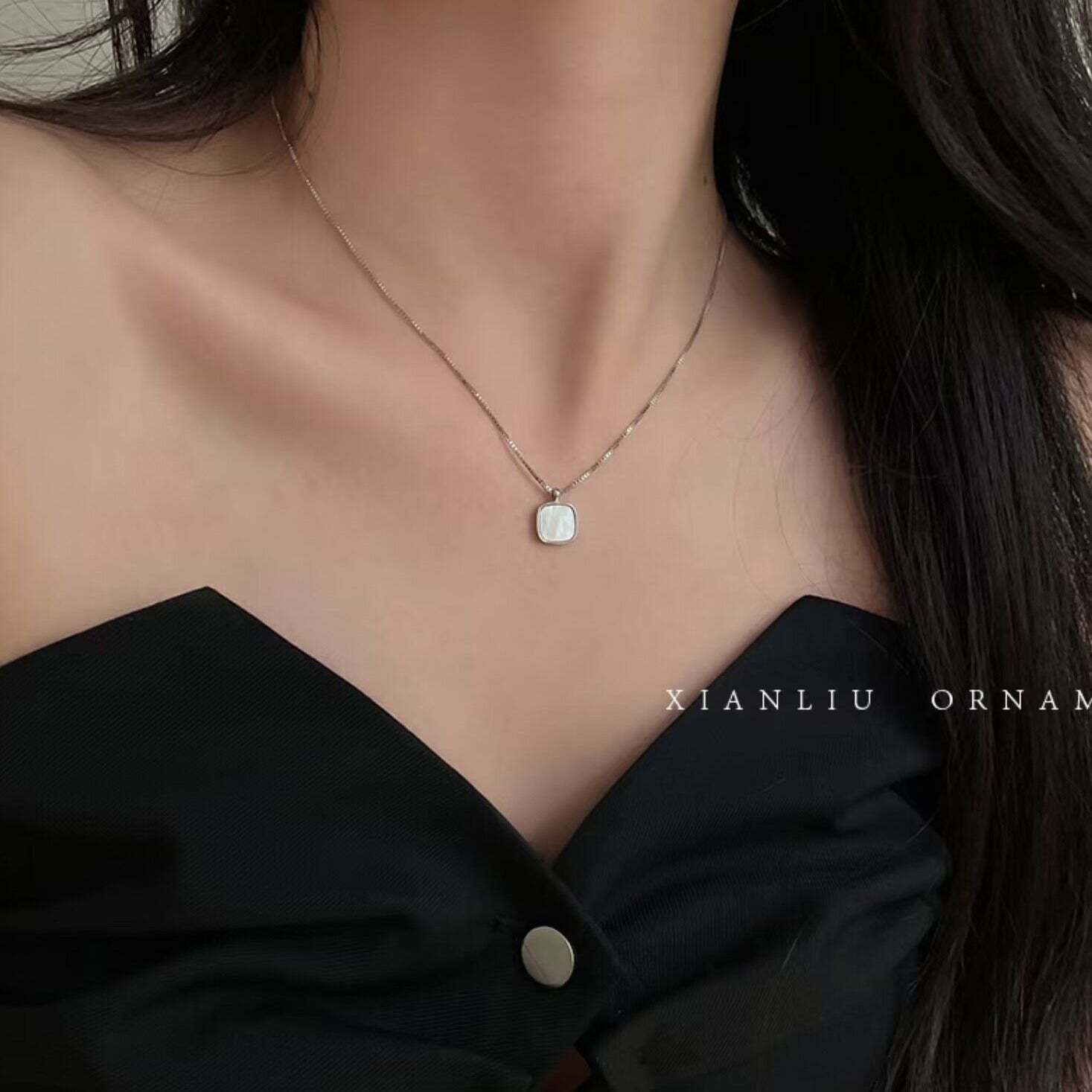 Wholesale Luxury Square Shell Necklace