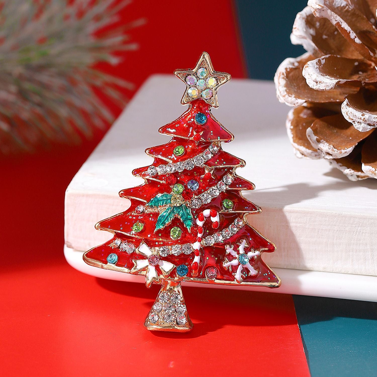 Wholesale  Diamond-encrusted Christmas Tree Brooch
