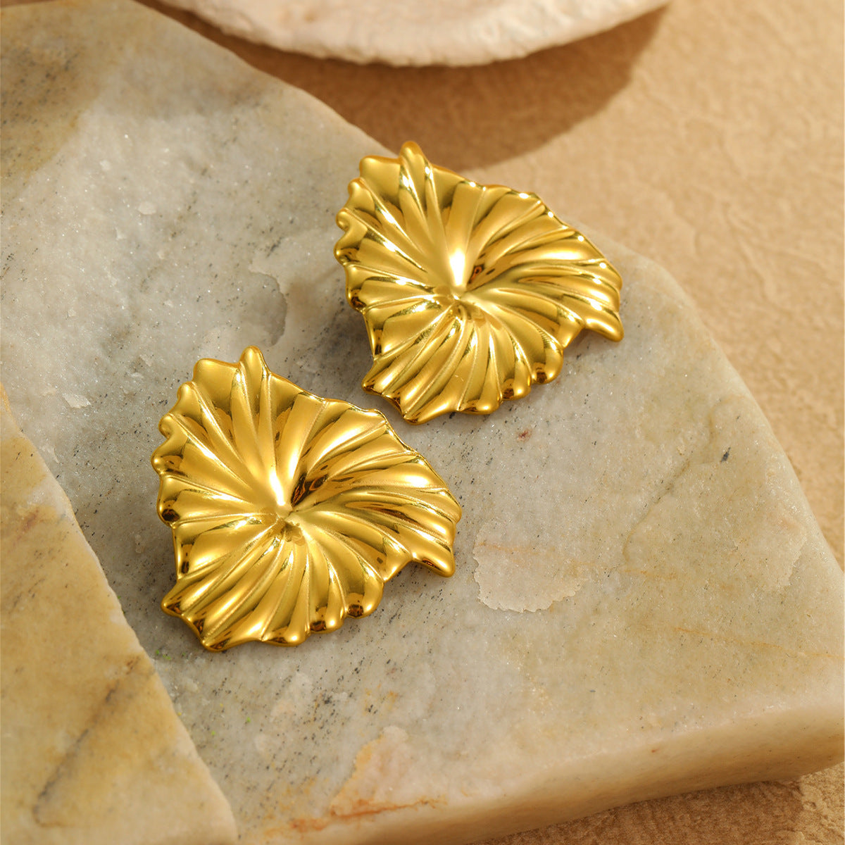 Wholesale  Light Luxury  Stainless Steel Earrings Large Leaf Earrings