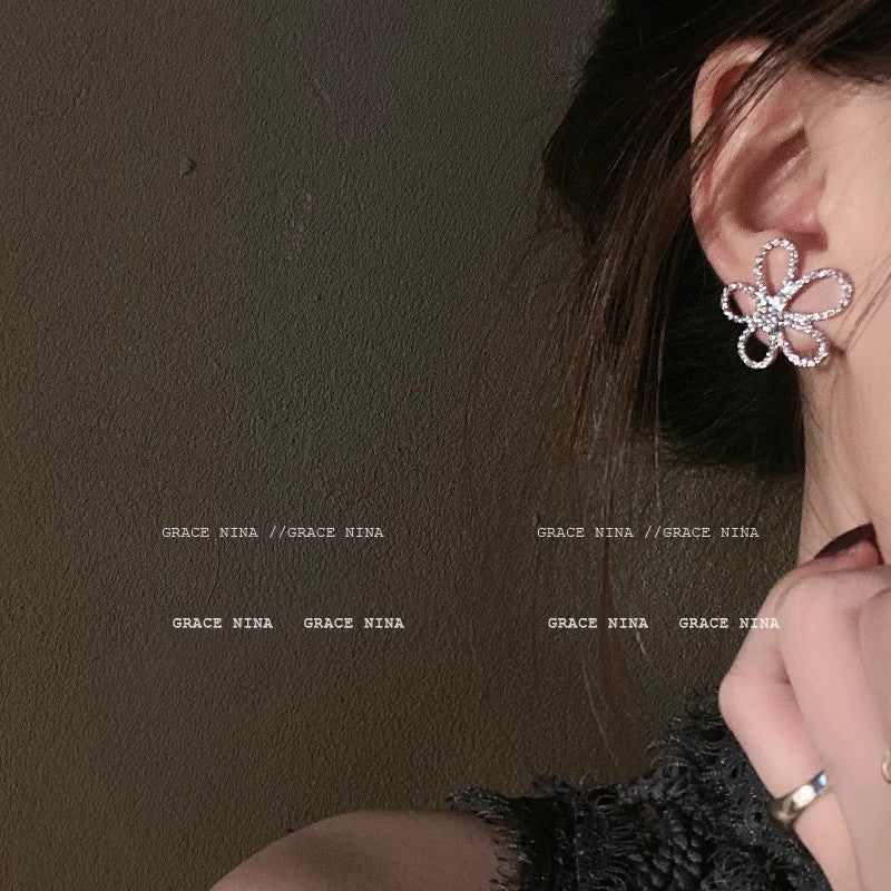 Wholesale  Flash Diamond Luxury Earrings