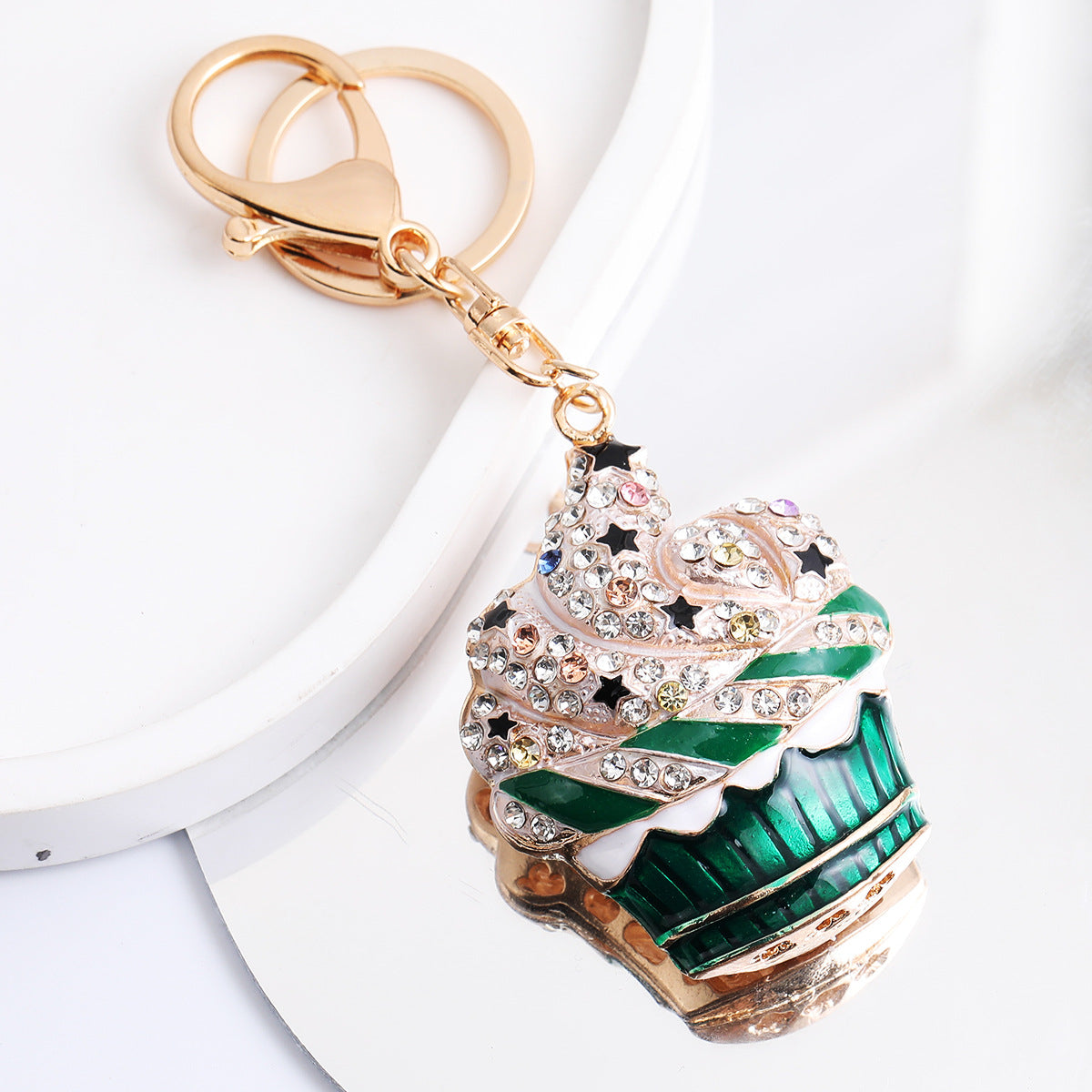 Wholesale Trendy Rhinestone Strawberry Ice Cream Keychain Cute Cartoon Bag Charm Car Accessory Gift