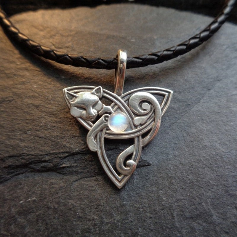 Wholesale Creative Cat Inlaid Moonstone Pendant Necklace