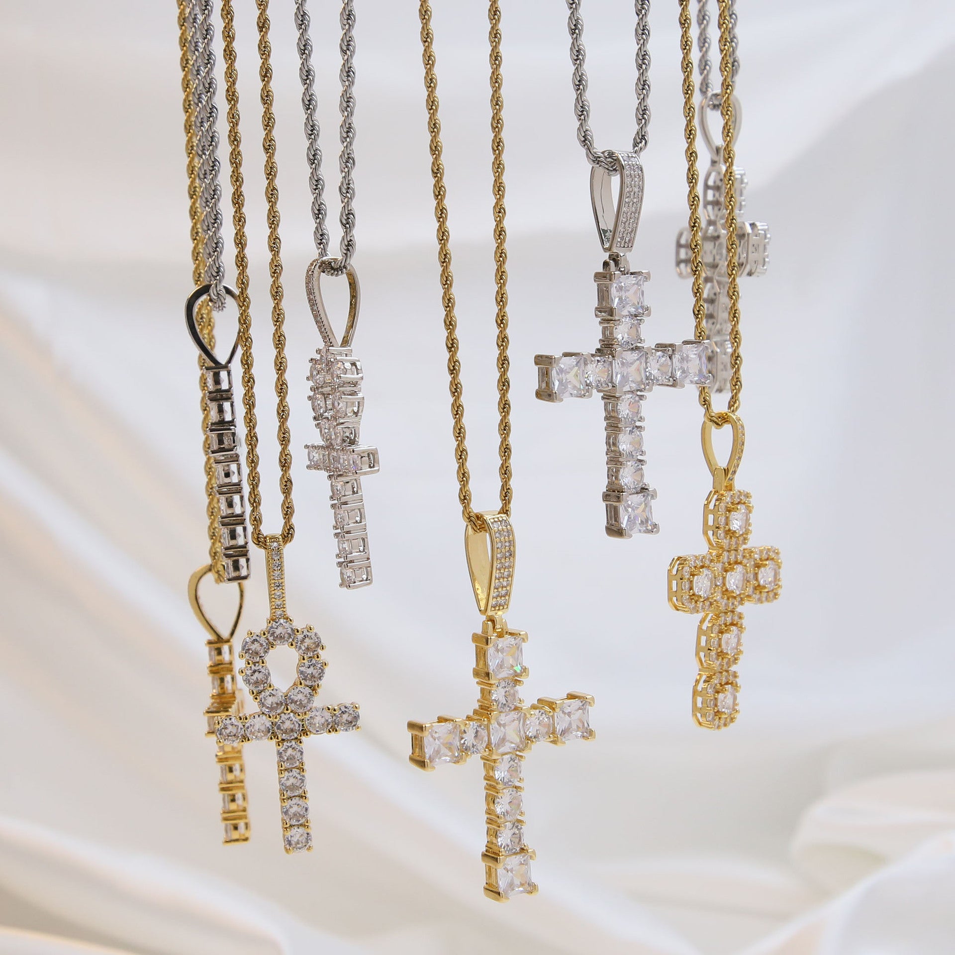 Wholesale 18k Brass Large Zircon Cross Necklaces ACC-NE-BaiYi005