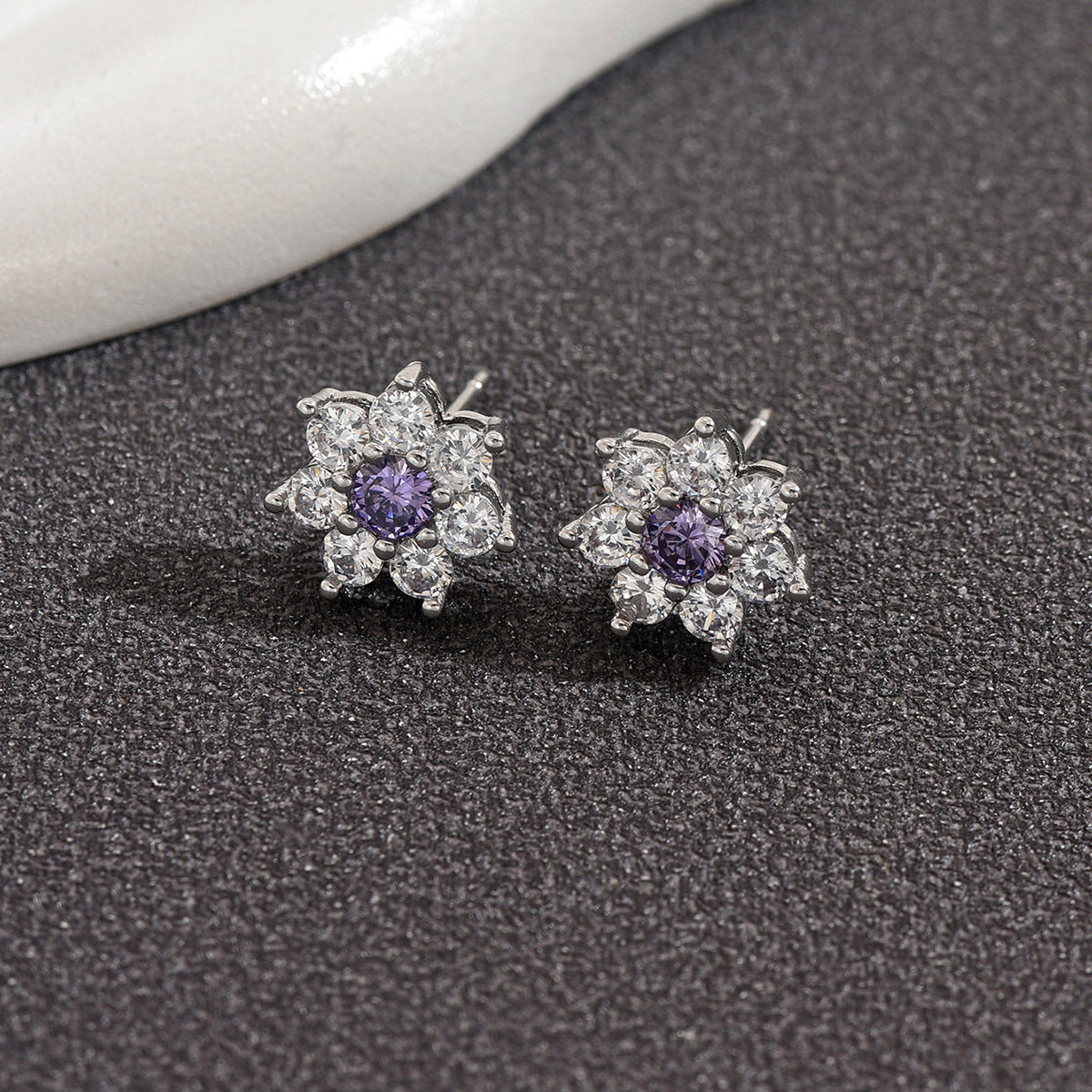 Wholesale Copper-plated gold flower zircon earrings