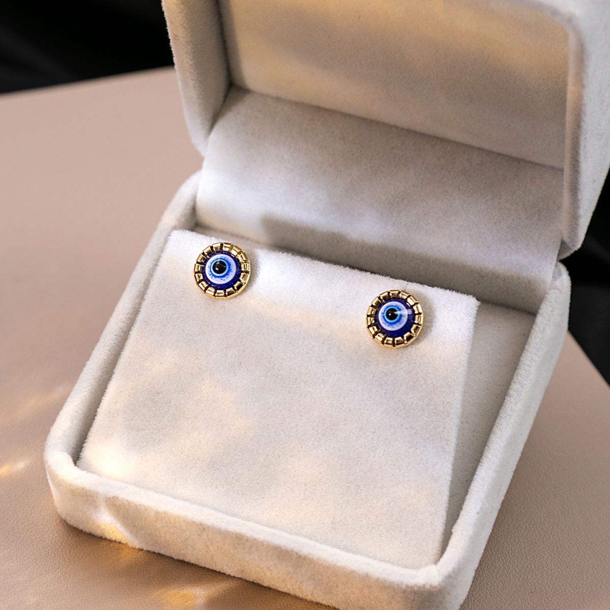 Wholesale  Eye Pendant Necklace D Inlaid Geometric Round Earrings Necklaces Jewelry Suit