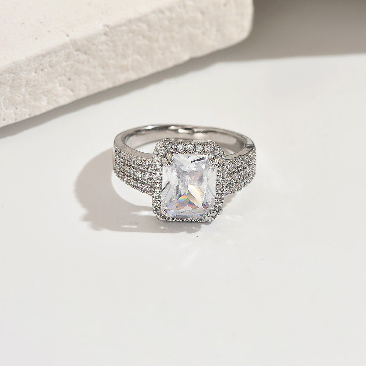 Wholesale Trendy Micro Pavé Princess Cut Couple Ring Set White Gold Finish Jewelry Accessory For Engagement Gift And Boutique Resale