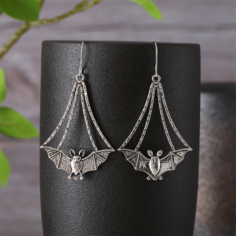 Wholesale Gothic Bat Earrings Ancient Silver Alloy Retro Design Jewelry Accessory For