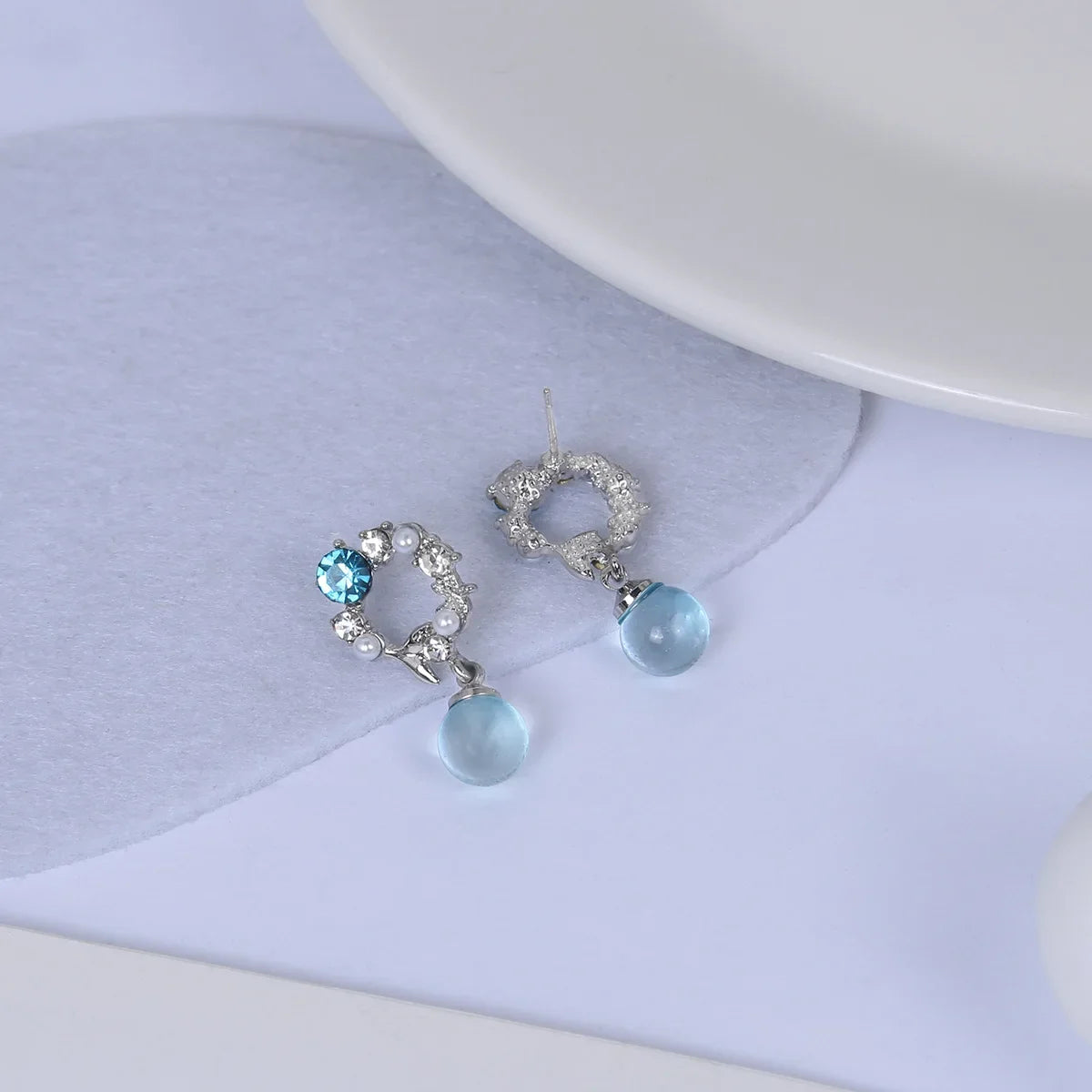 Wholesale Diamond-encrusted Mermaid Pearl Earrings