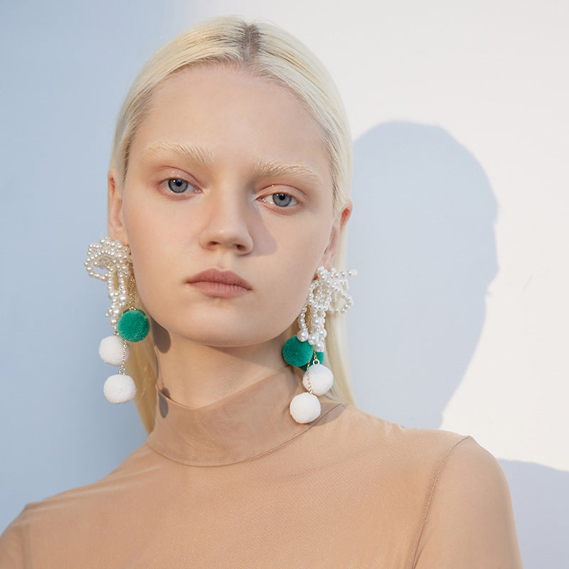 Wholesale  Pearl Exaggerated Bow Earrings