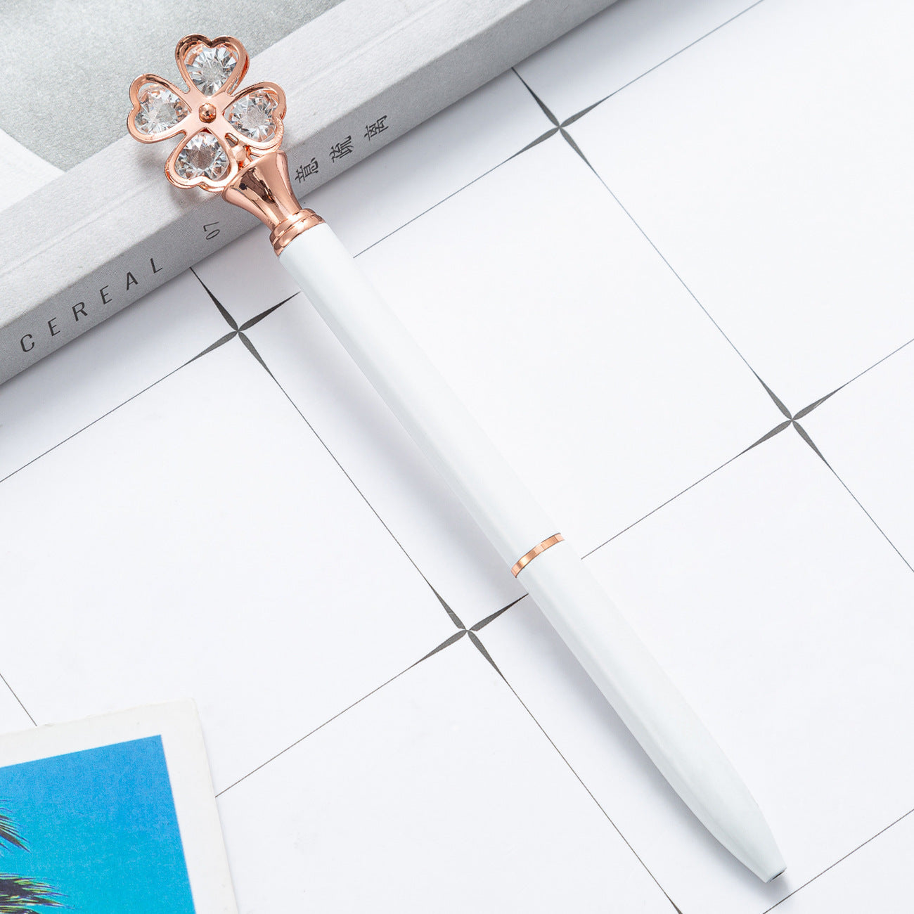 Wholesale  four-leaf clover shape wave point ballpoint pen