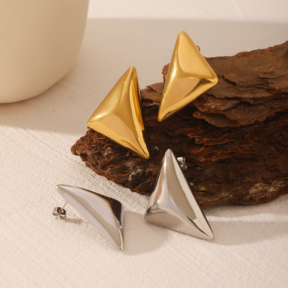 Wholesale  Geometric Three-dimensional Triangular Earrings