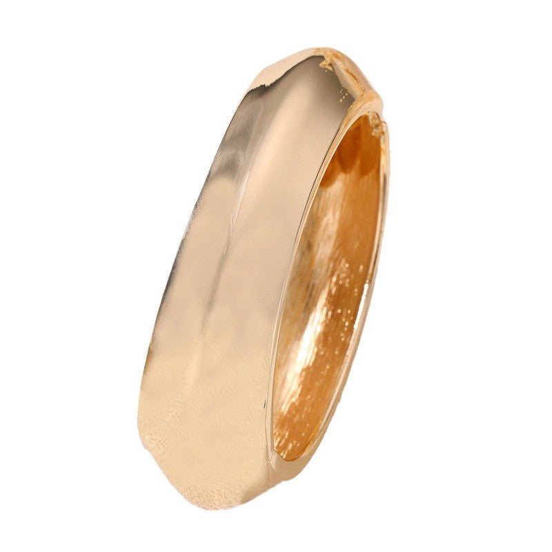 Wholesale Alloy Geometric Designer Bracelets