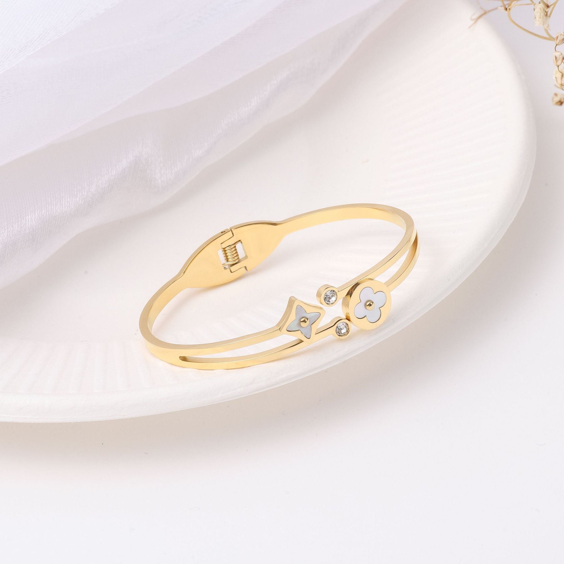 Wholesale  non-fading titanium steel bracelet