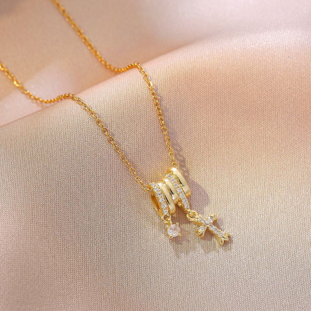 Wholesale Gold Plated Copper Butterfly Zircon Necklace Elegant Nature Design For Women Boutique Resale Jewelry Accessory