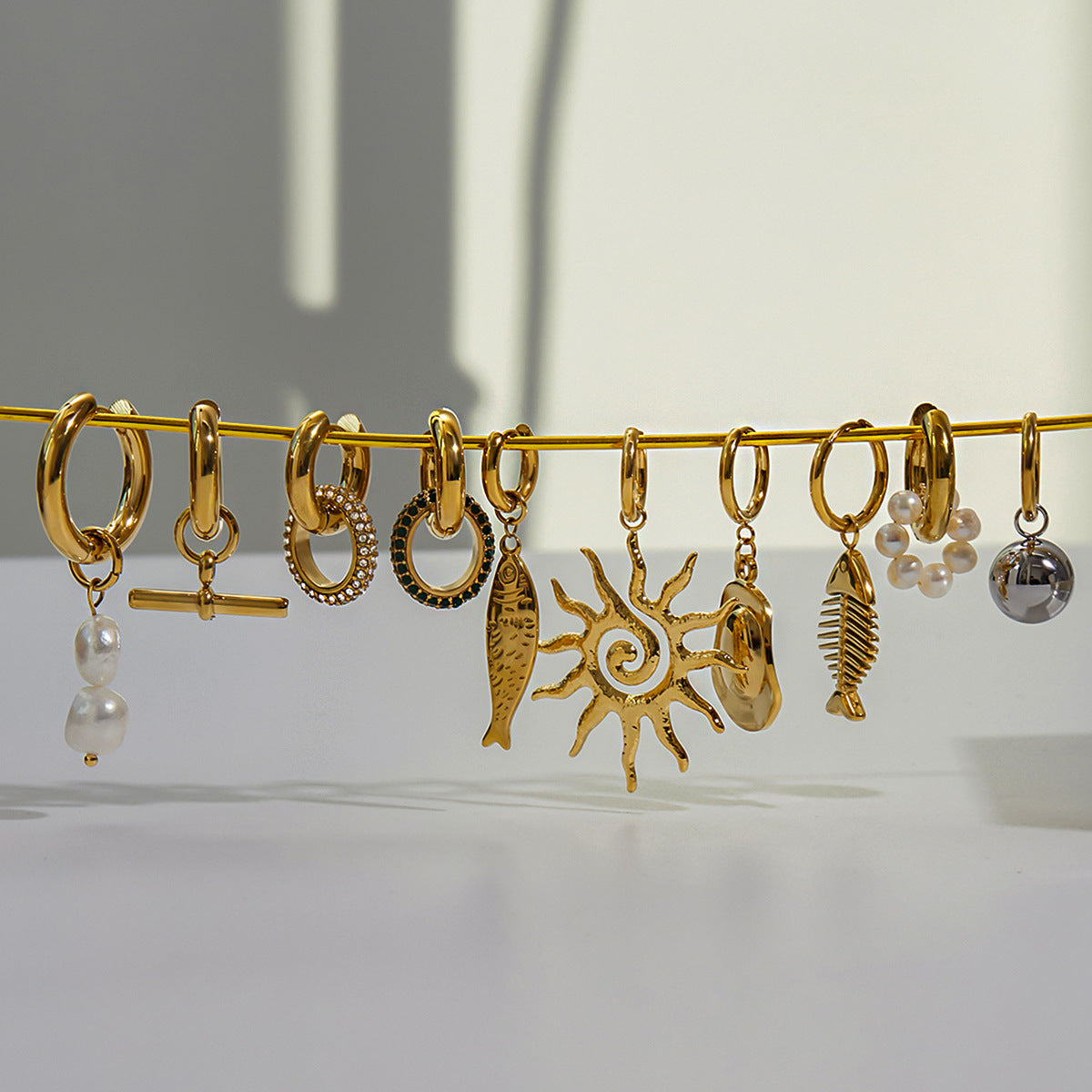 Wholesale  Stainless Steel Pearl Earrings Light Luxury  Earrings