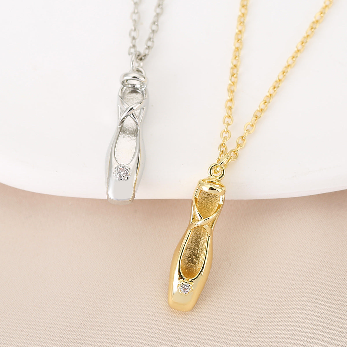 Wholesale  personalized fashion dance shoes necklace