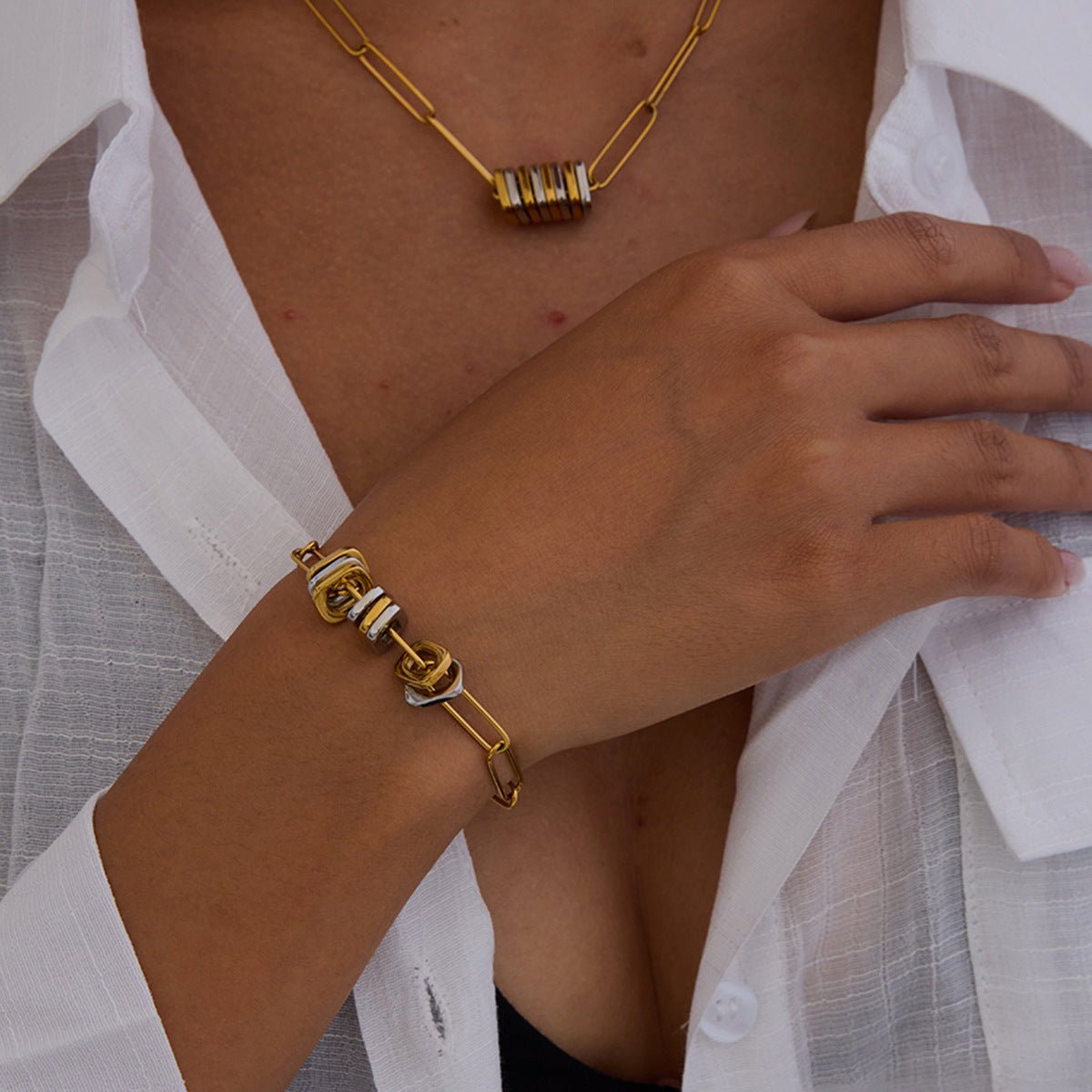 Wholesale  light luxury  18K gold stainless steel paper clip chain necklace