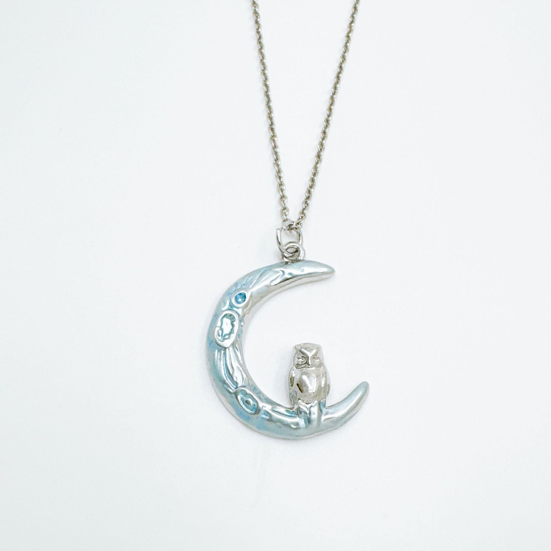 Wholesale Gold Plated Copper Crescent Moon Pendant Necklace Fashion Accessory Gift
