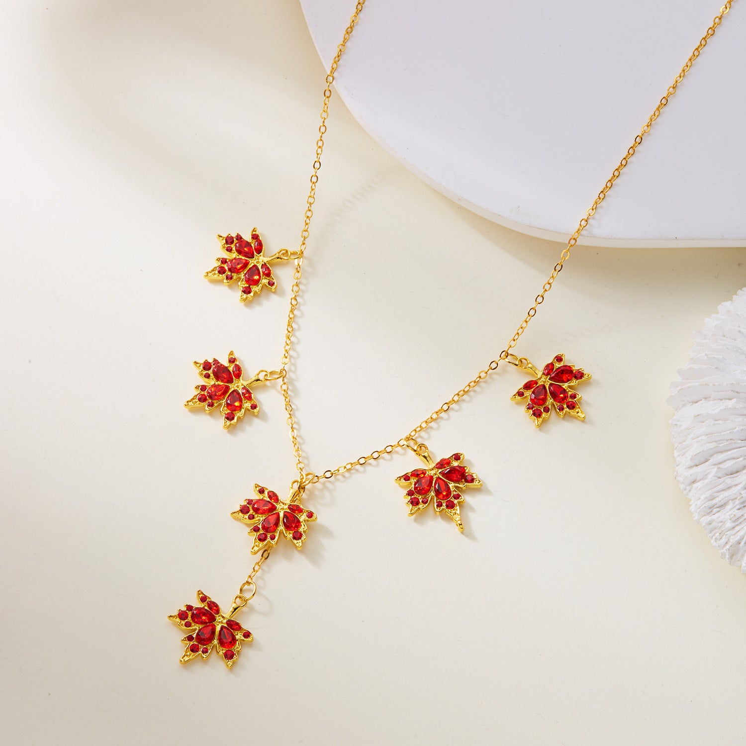 Wholesale Maple Leaf Rhinestone Bracelet and Necklace Set Alloy Fashion Jewelry Accessory