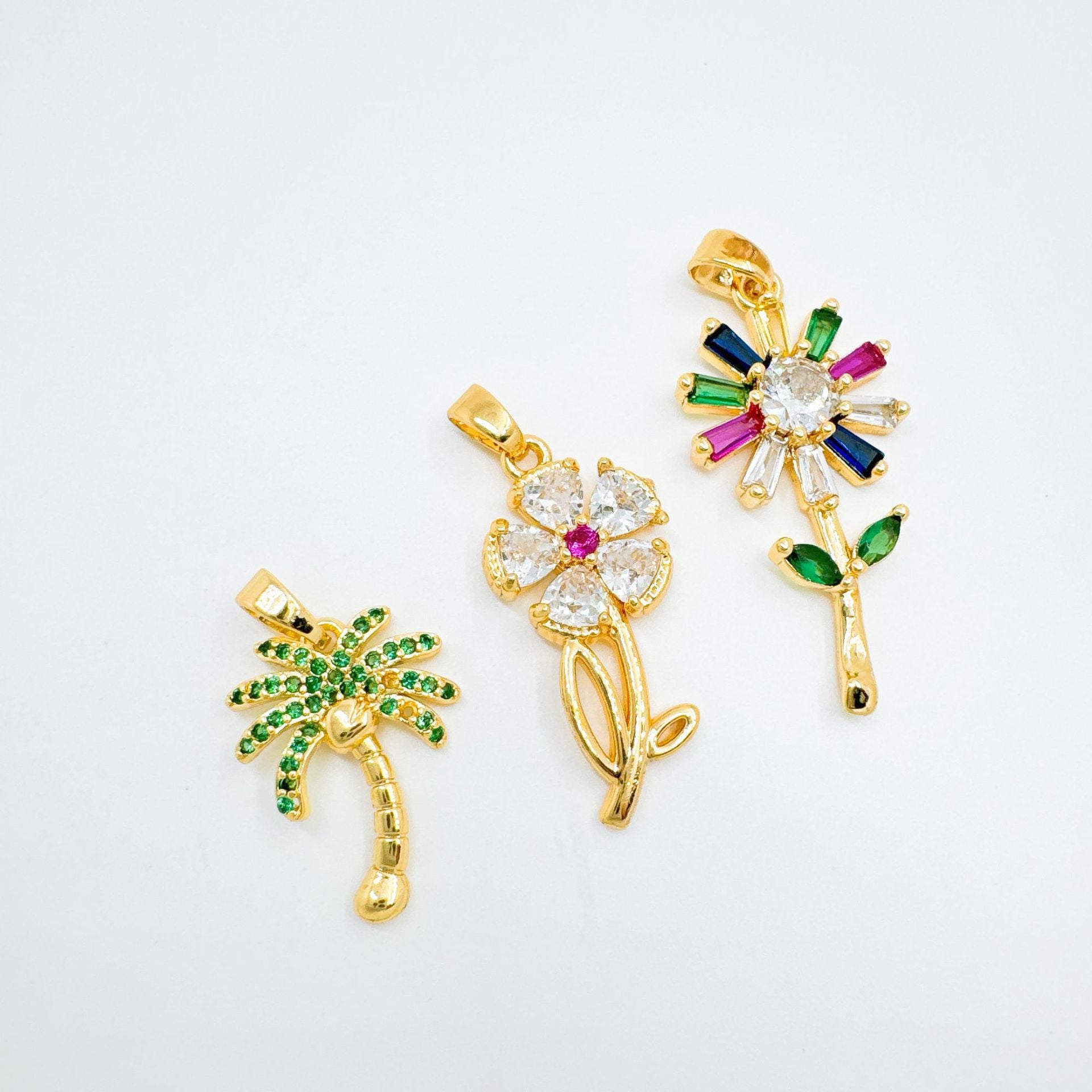 Wholesale Trendy Sweet-Cool Style Rose Flower Pendant Necklace Gold Plated Copper with CZ Jewelry Accessory