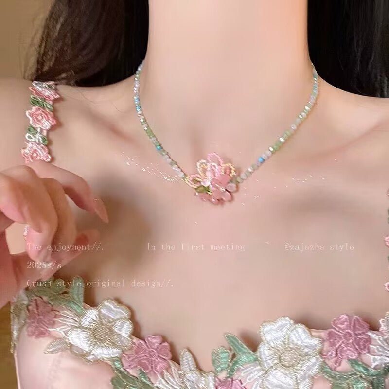 Wholesale Beaded Begonia Flower Clavicle Necklace
