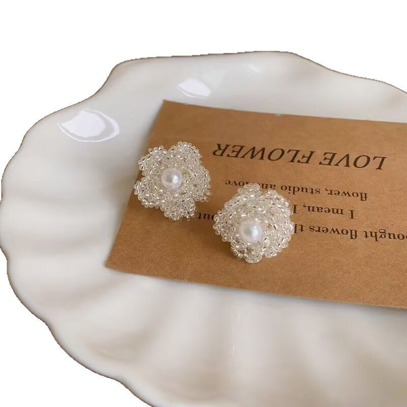 Wholesale Light luxury three-dimensional crystal earrings