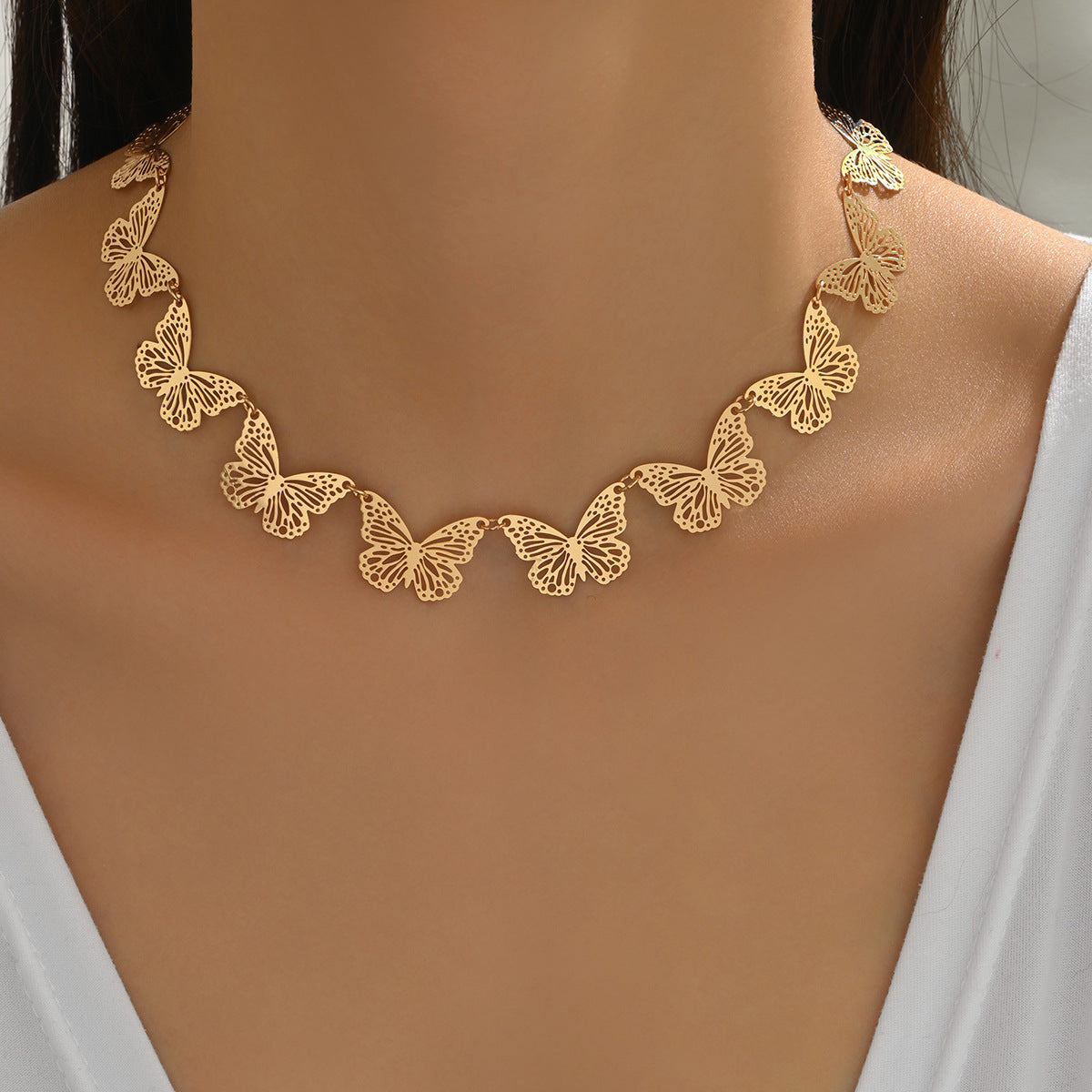 Wholesale simple hollow butterfly gold-plated necklace