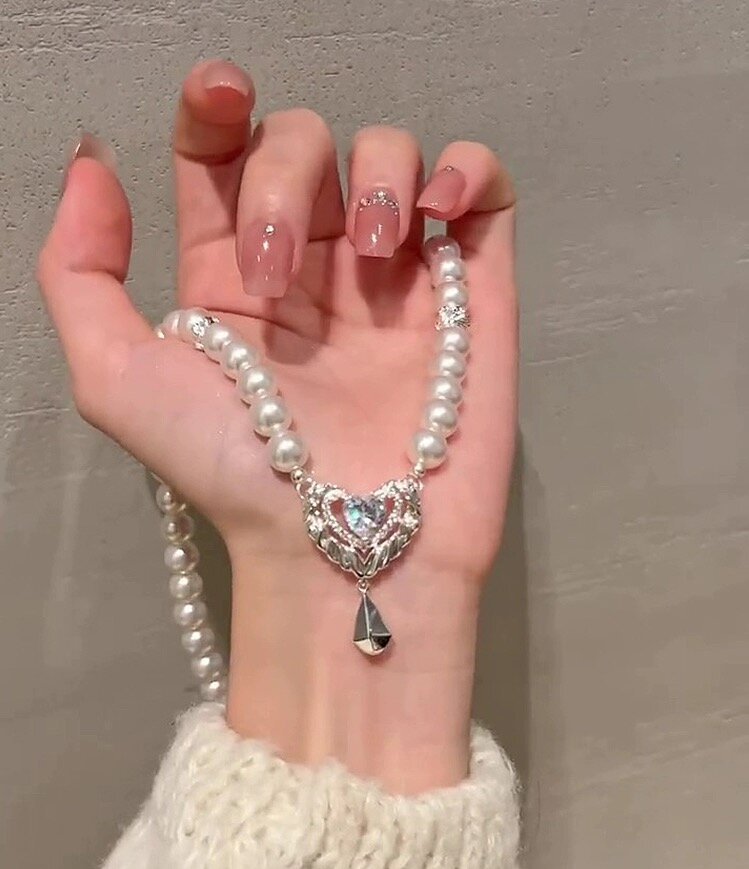 Wholesale Summer New Vintage Forest Green Necklace