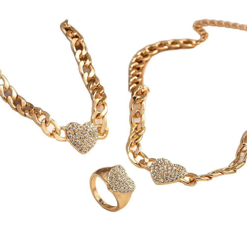 Wholesale Retro Elegant Heart Jewelry Set Gold Tone Alloy Earrings Necklace Bracelet Fashion Accessory For Party Wear