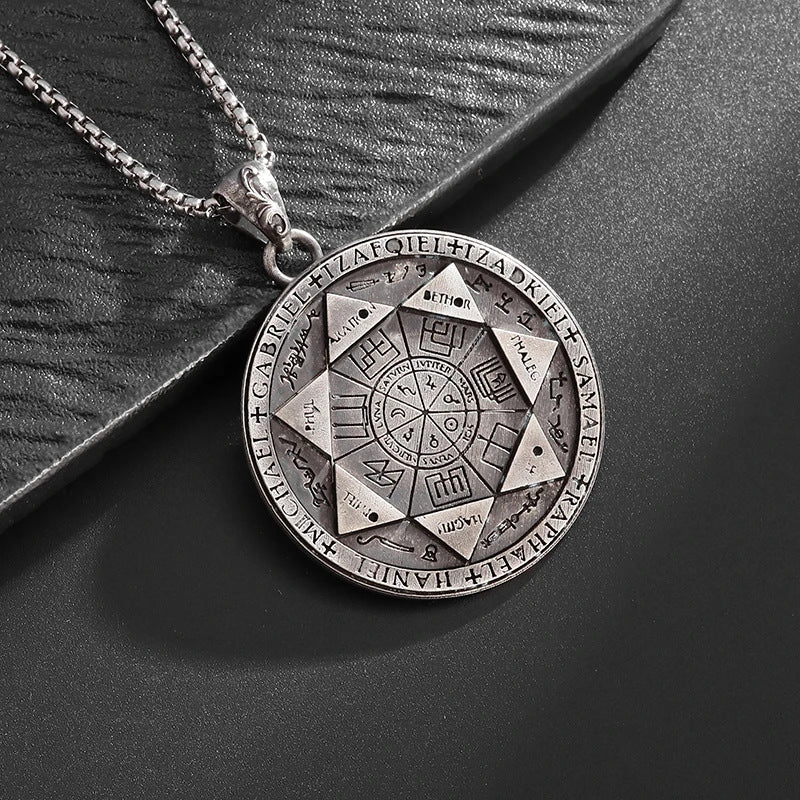 Wholesale environmental protection material compass pendant necklace
