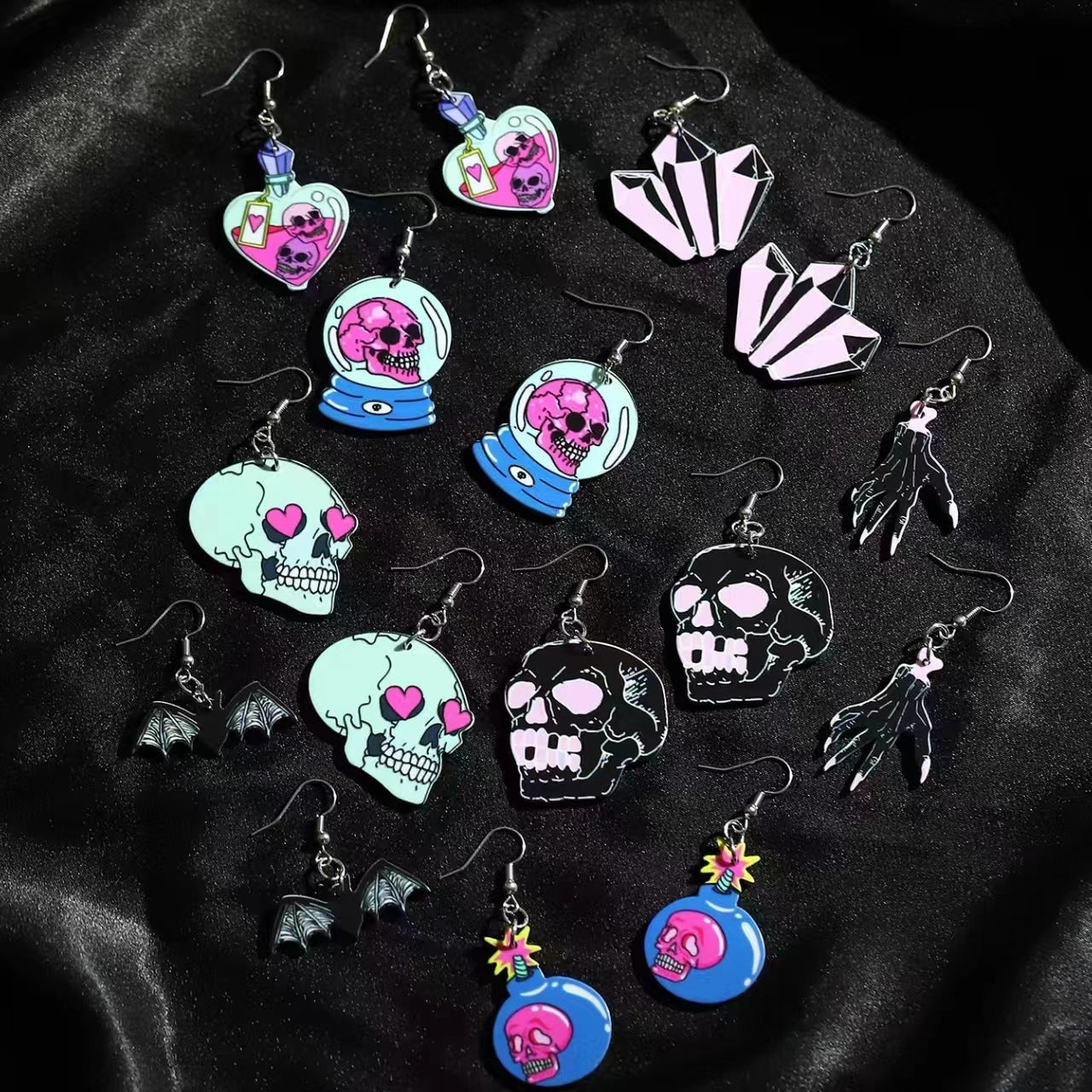 Wholesale  Acrylic Heart Skeleton Dangle Earrings for Women Party Wear Fashion Accessory