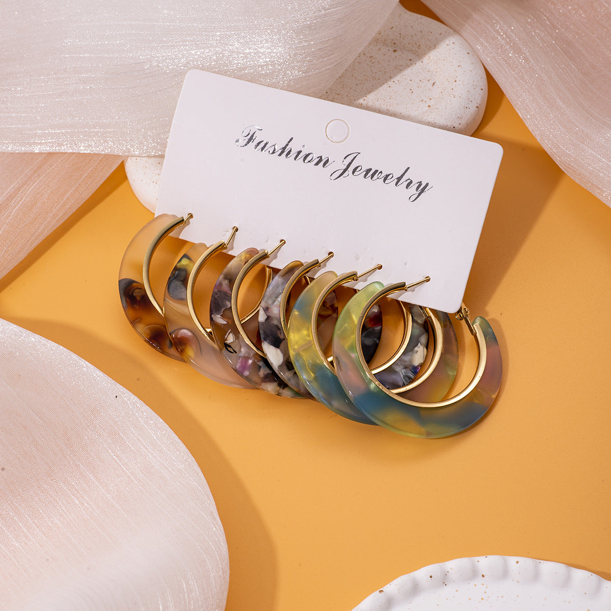 Wholesale Modern Acetate C-Shaped Round Earrings Geometric Design Gift Jewelry Accessory