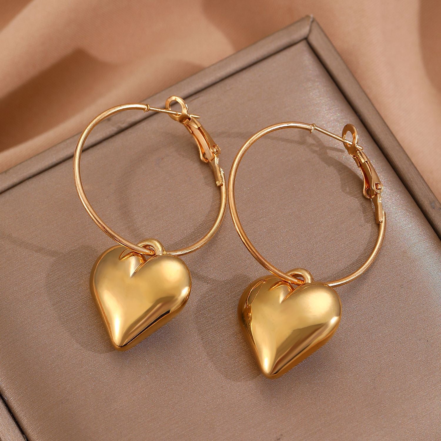 Wholesale Alloy geometric long hollow earrings